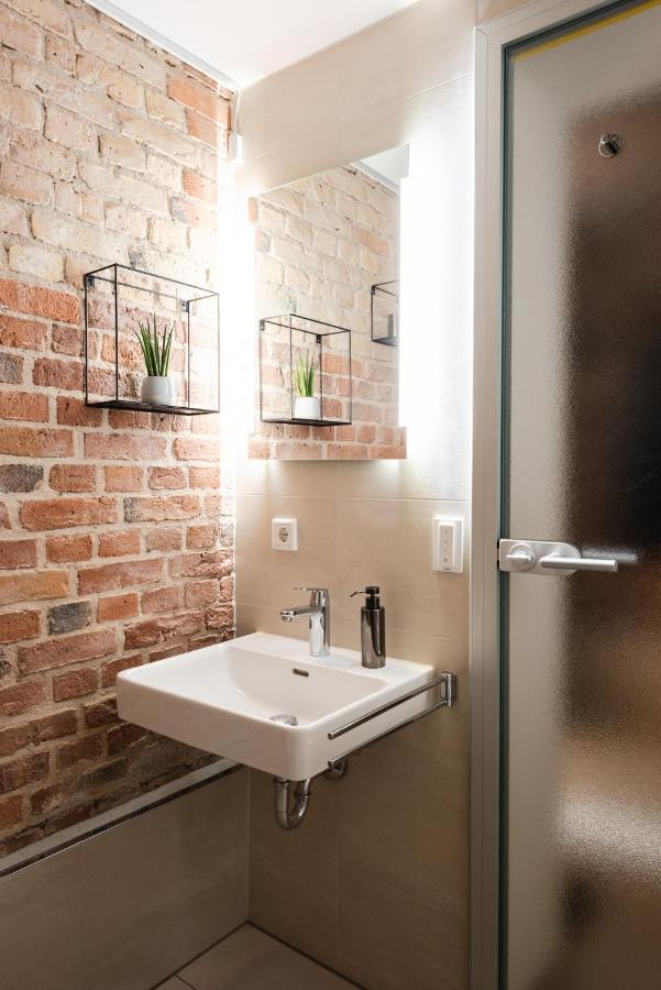 Luxurious Urban Living - Premium Downtown Apartments Next To Hbf Берлин Екстериор снимка